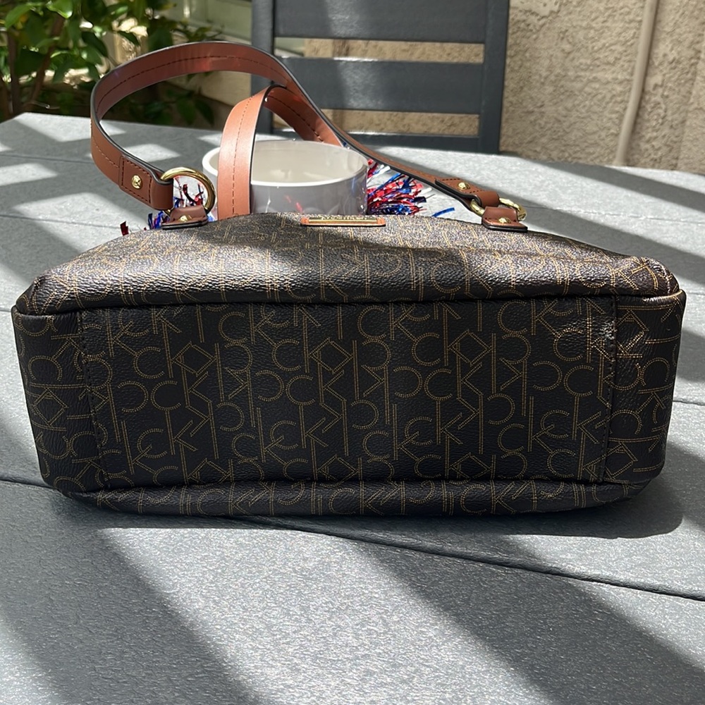 Calvin Klein Handbag - Picture 4 of 5